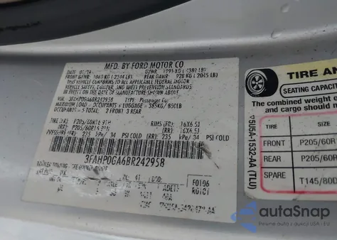 2011 Ford Fusion S z USA, uszkodzony, nr VIN 3FAHP0GA6BR242958